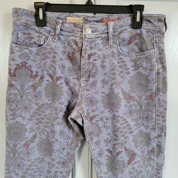 PILCRO Light Blue All Over Print Floral Straight Leg Slim Boyfriend Jeans Sz 29 - Picture 2 of 16